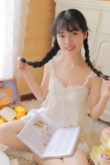大胸美女